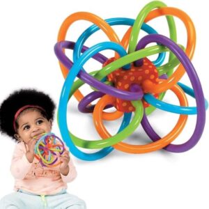 لعبة عضاضة حسية وخشخيشة وينكل مانهاتن توي للأطفال الرضع من اي سي في في - افضل نوع عضاضة اطفال